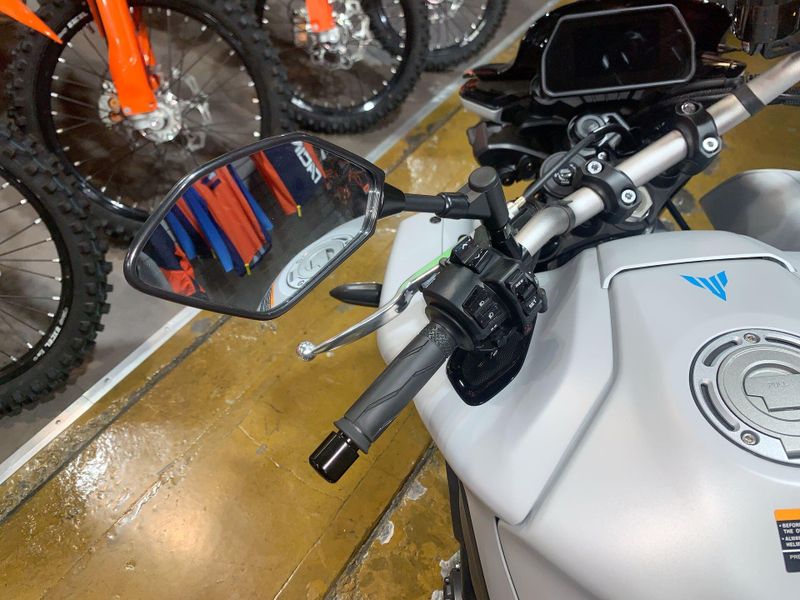 New 2025 Yamaha MT-10 Image 17