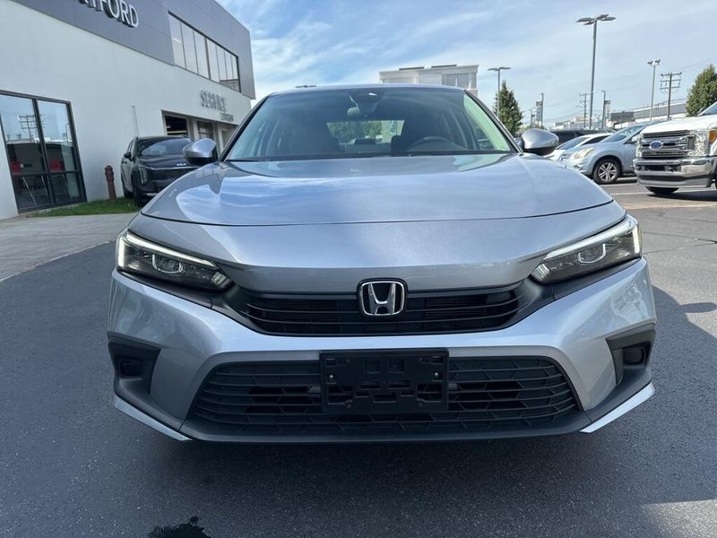 2024 Honda Civic LX photo 3