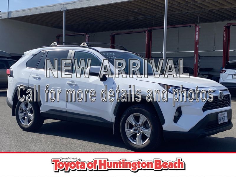 2021 Toyota RAV4 XLEImage 1