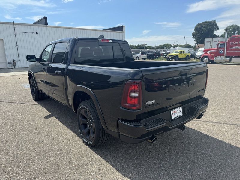 2025 RAM 1500 Big Horn Crew Cab 4x4 5