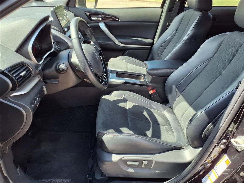 2024 Mitsubishi Eclipse Cross SE photo 22