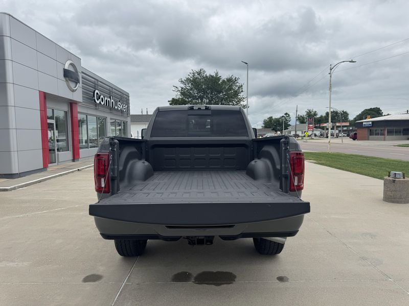 New 2025 RAM 2500 LaramieImage 8