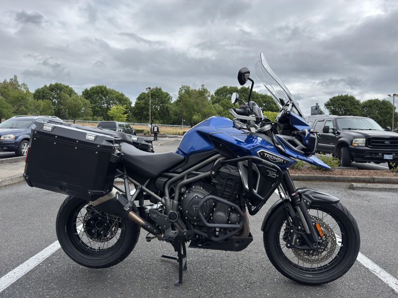 2017 Triumph Explorer XCx LRH 