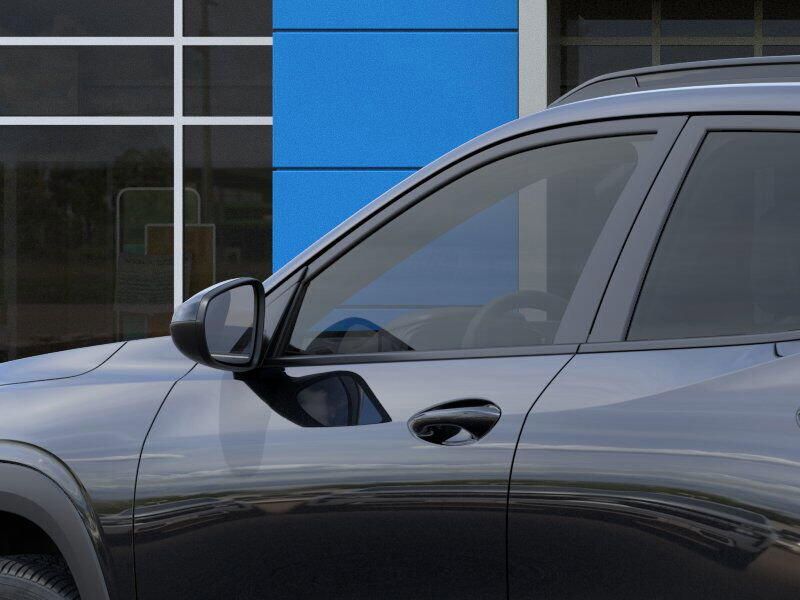 New 2025 Chevrolet Trax LTImage 12