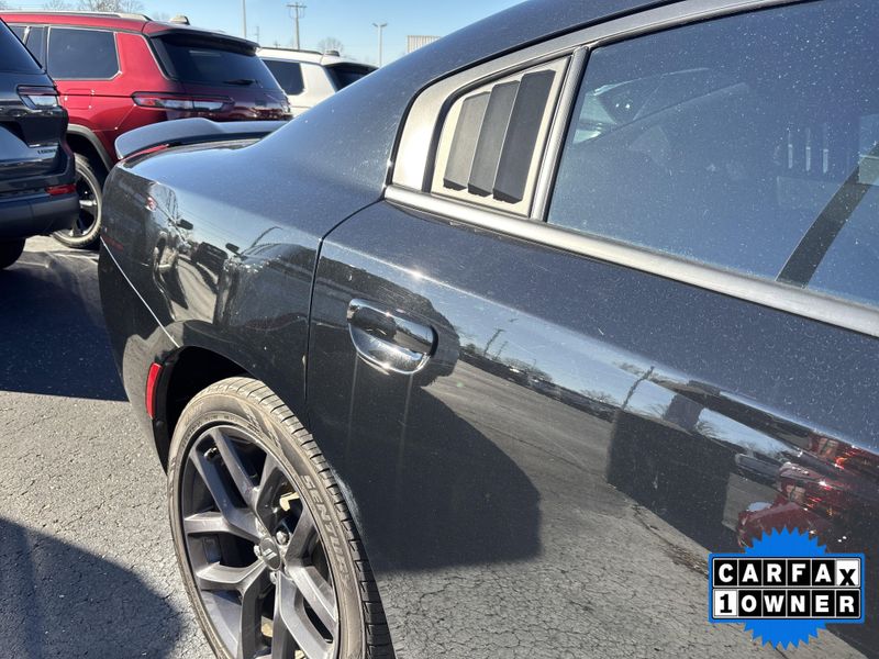 Used 2020 Dodge Charger SXTImage 7