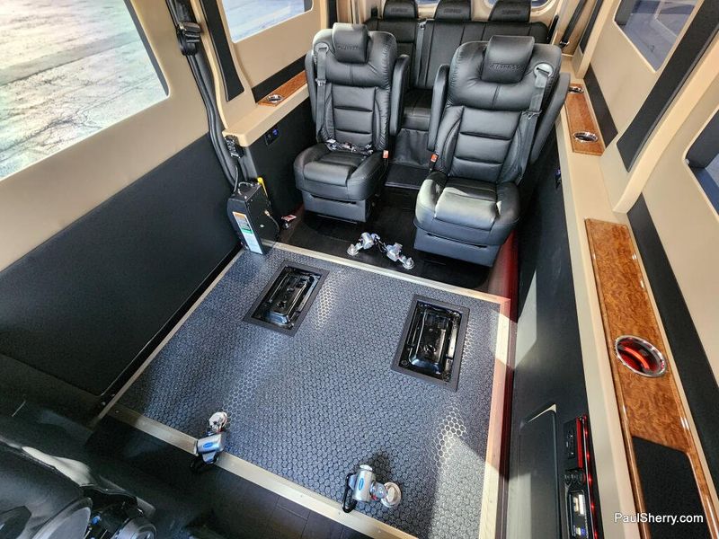 New 2024 RAM ProMaster 2500 Window Van SLT+