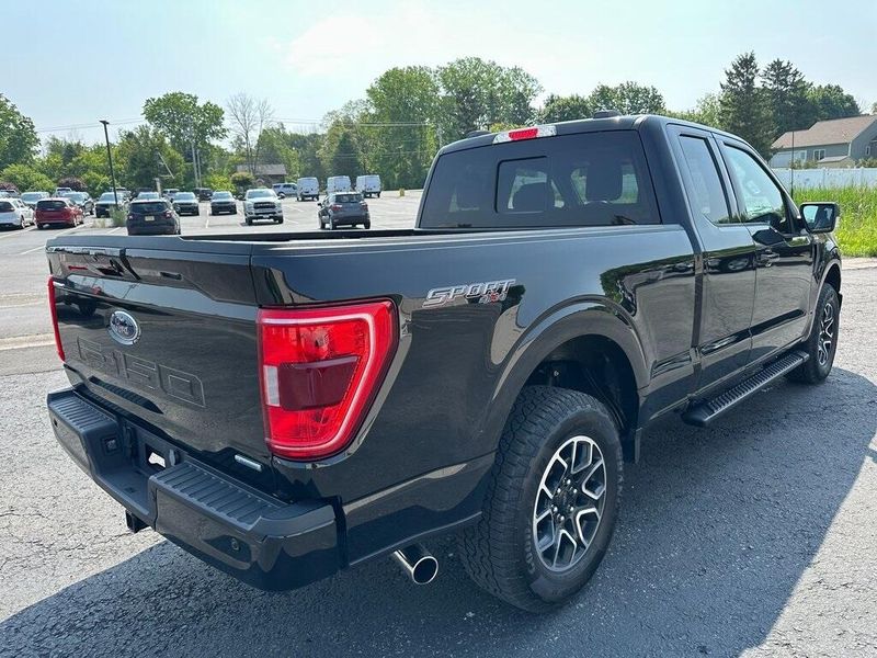 2023 Ford F-150 XLT photo 14