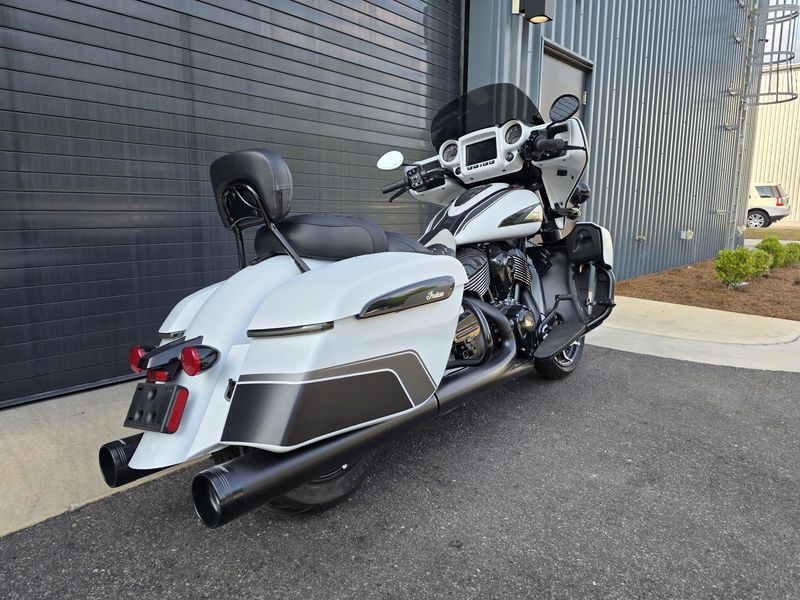 2024 Indian Motorcycle Chieftain Dark Horse