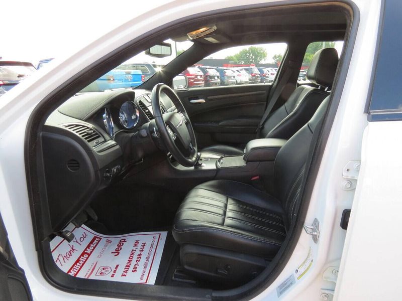 Used 2014 Chrysler 300 S AWD 4dr SedanImage 12