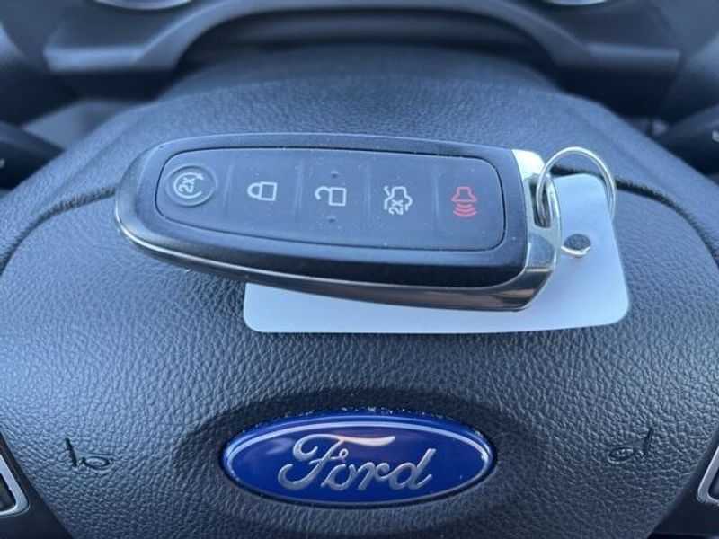 2019 Ford Escape SEImage 45