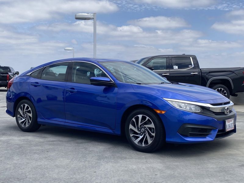 2017 Honda Civic Sedan EXImage 2