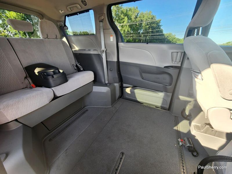 Used 2020 Toyota Sienna LE