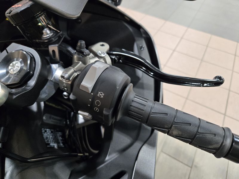 NEW 2026 KAWASAKI NINJA ZX10R ABS Image 18