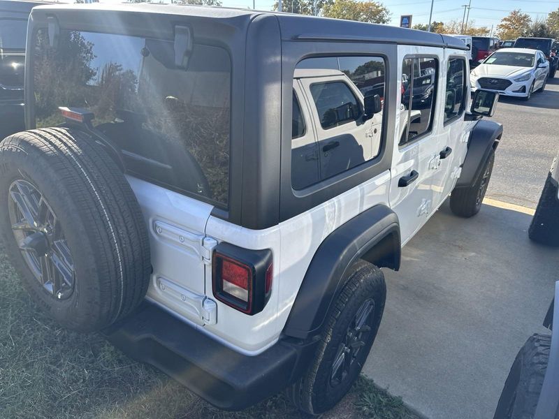 2024 Jeep Wrangler 4-door Sport SImage 8