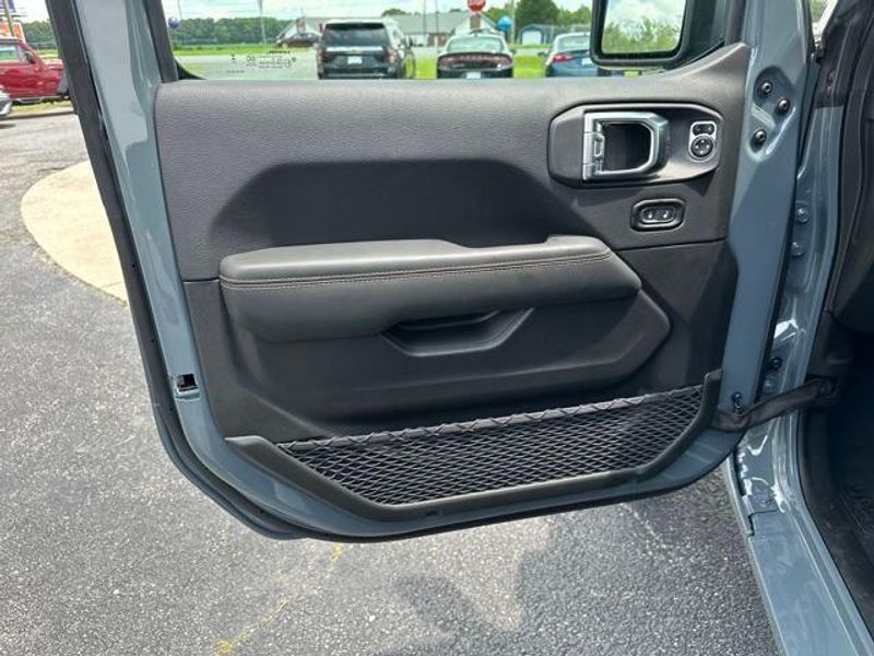 2025 Jeep Wrangler 4-door Sahara 4xe