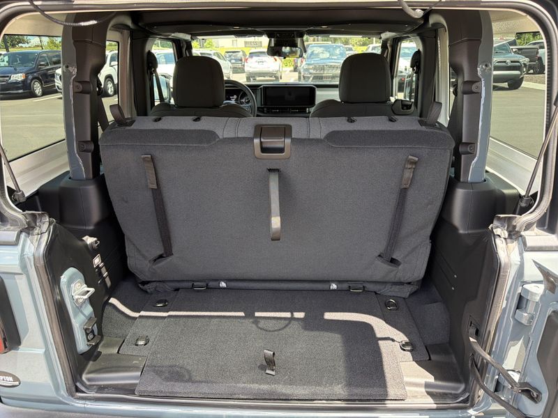 New 2026 Jeep Wrangler 2-door Sport SImage 38