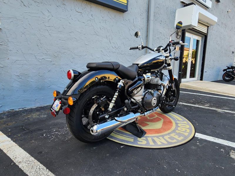 New 2024 Royal Enfield SUPER METEOR Image 13