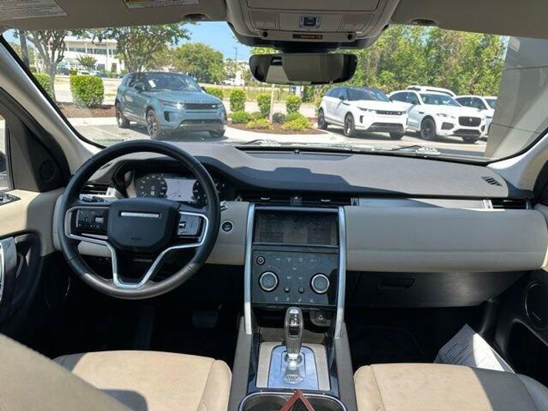 2022 Land Rover Discovery Sport SE