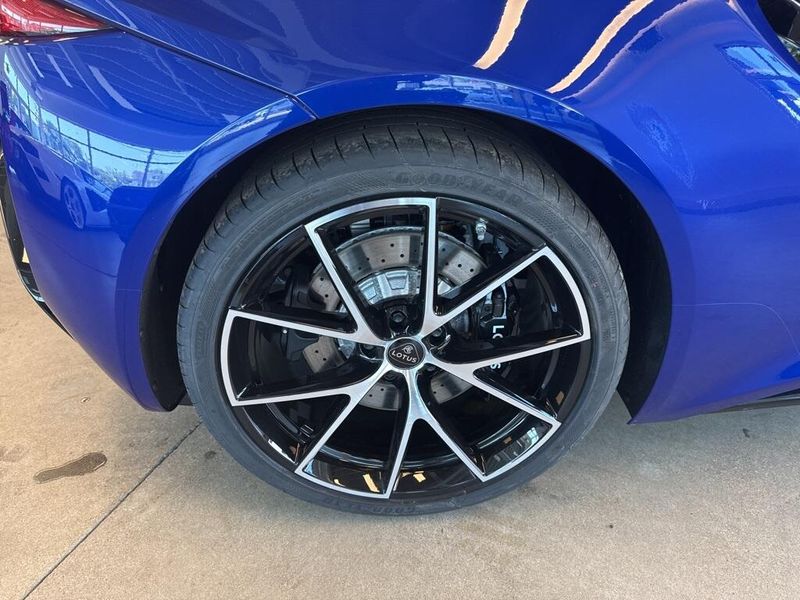 2025 Lotus Emira 