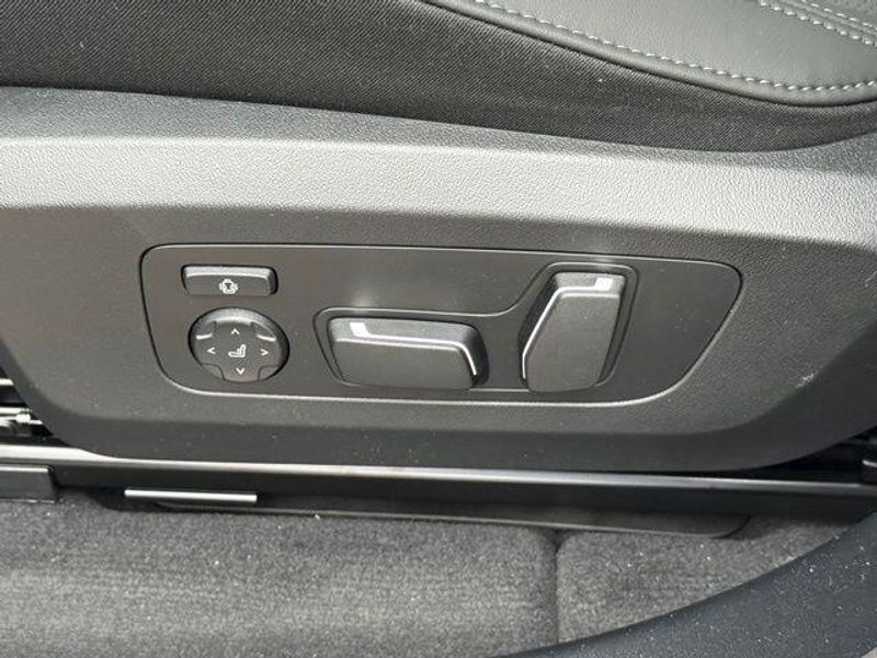 New 2026 BMW X3 30 xDriveImage 18
