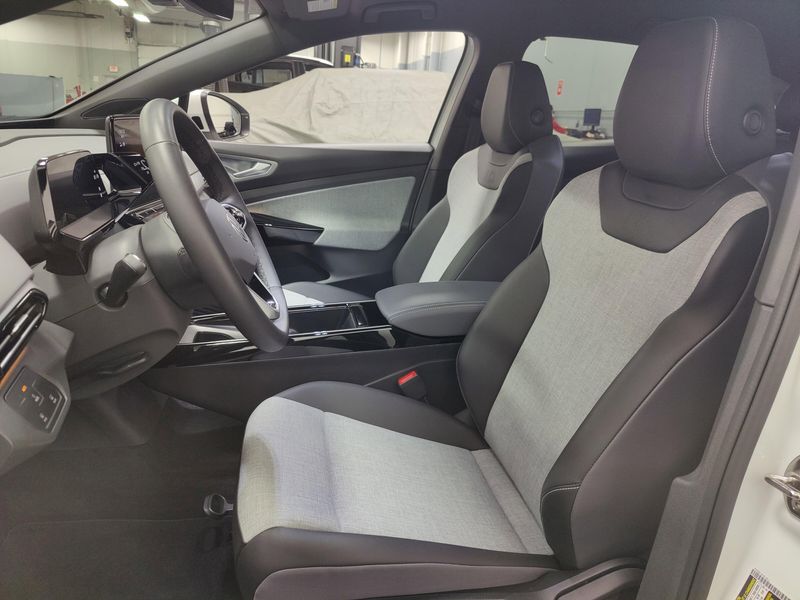 2023 Volkswagen ID.4 62kW All ElectricImage 11