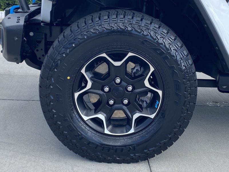 Used 2023 Jeep Wrangler 4xE Rubicon 4xeImage 8