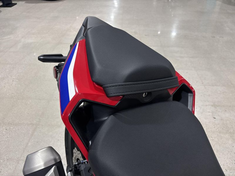 New 2026 Honda CBR500R ABS Image 19