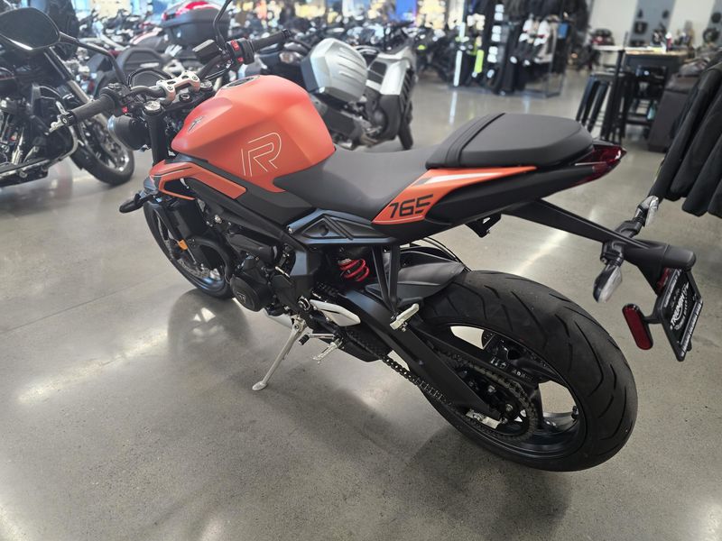 New 2025 Triumph STREET TRIPLE 765 R 
