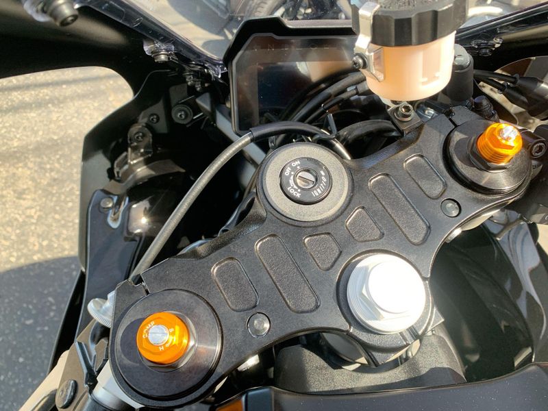 New 2025 Yamaha YZF-R7 Image 25