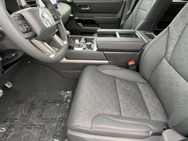 New 2025 Toyota Tundra Limited HybridImage 14