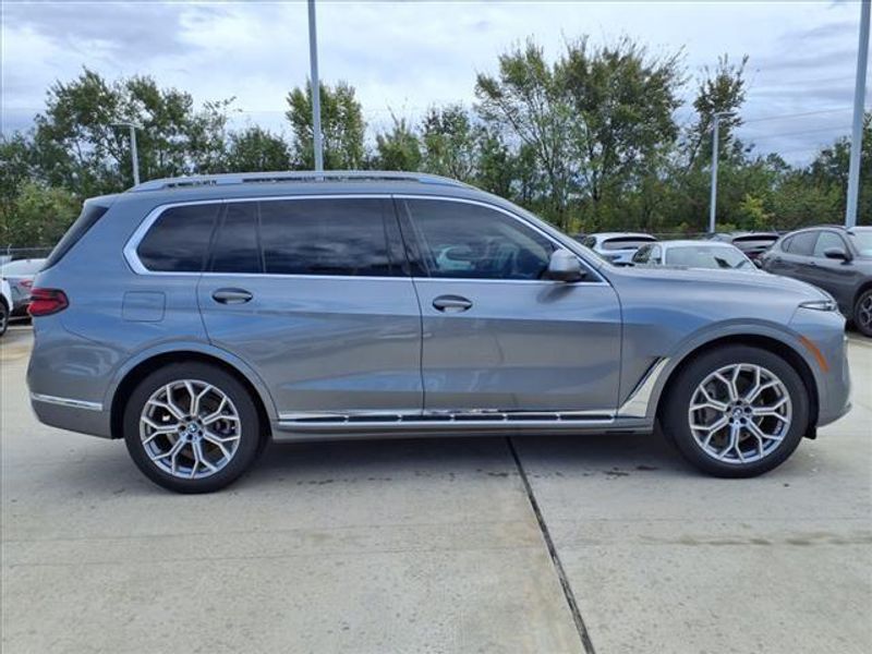 2024 BMW X7 xDrive40iImage 14