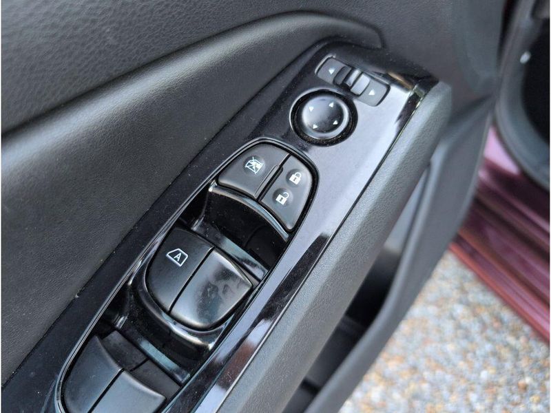 Used 2023 Nissan Altima 2.5 SVImage 12