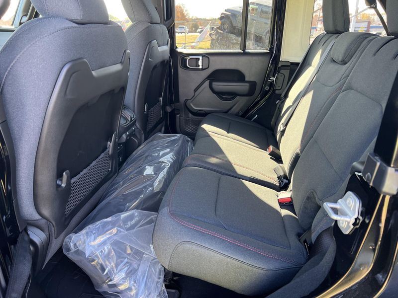 New 2026 Jeep Wrangler 4-door RubiconImage 14