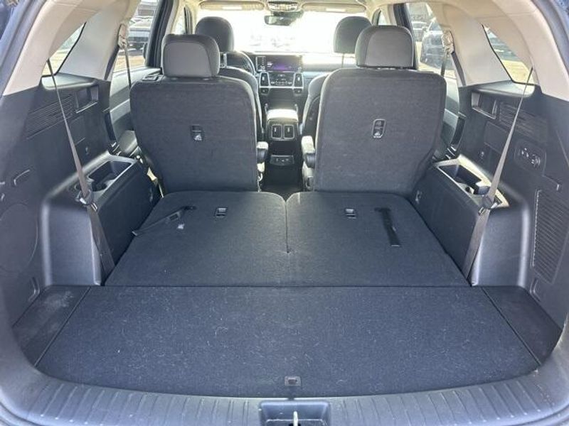 Used 2023 Kia Sorento Hybrid EXImage 15