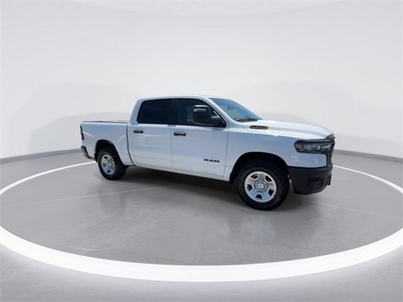 2025 Ram 1500 Tradesman photo 2