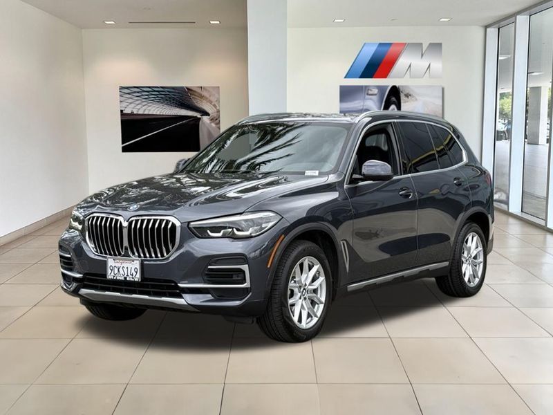 2022 BMW X5 sDrive40iImage 2