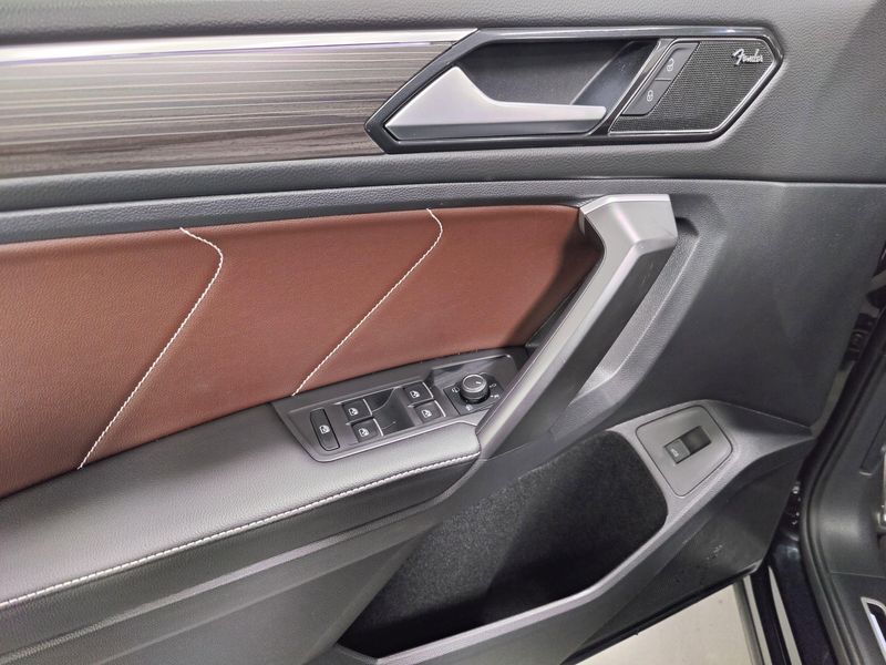 Used 2024 Volkswagen Tiguan SEL R-Line AWD w/Sunroof/NavImage 35