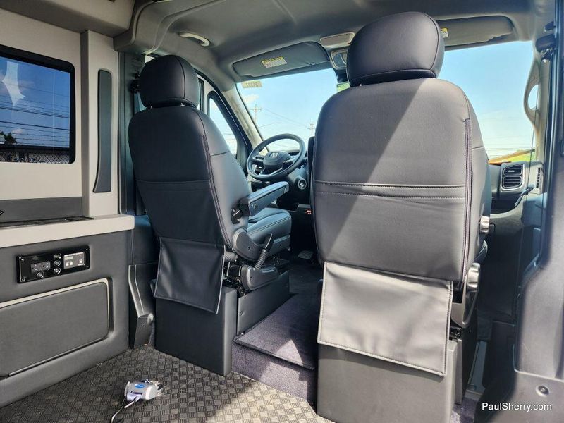 2024 RAM Promaster 2500 Slt+ Window Van High Roof 159
