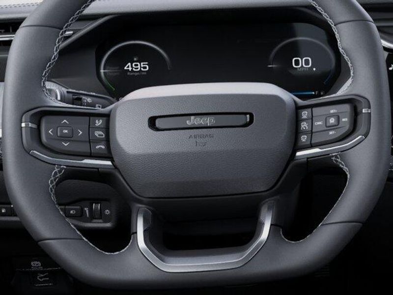 New 2026 Jeep Cherokee Laredo 4x4Image 19