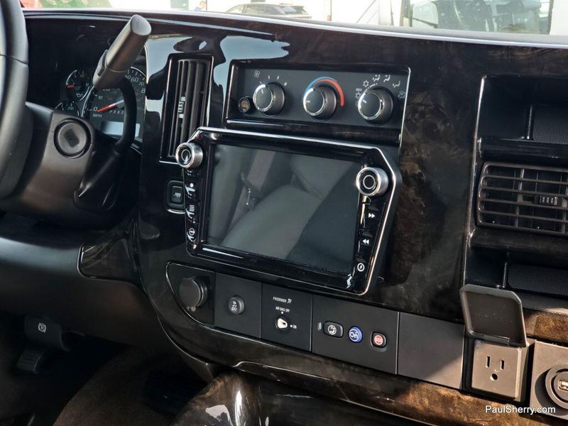 2022 Chevrolet Express Cargo Image 35