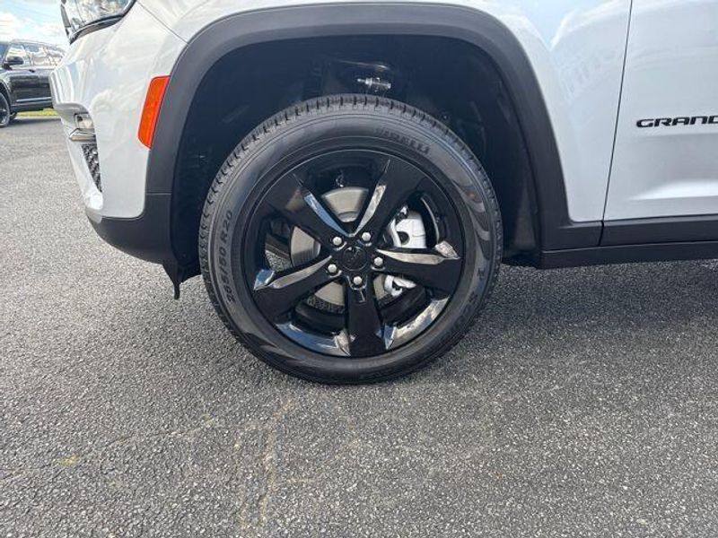 2025 Jeep Grand Cherokee Limited 4x4