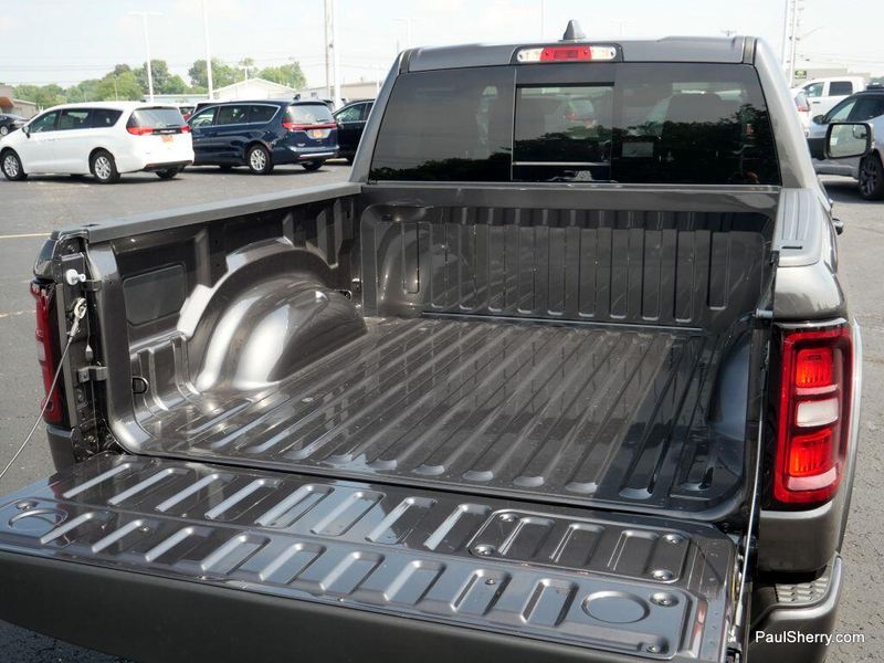New 2025 RAM 1500 Laramie Crew Cab 4x4 5