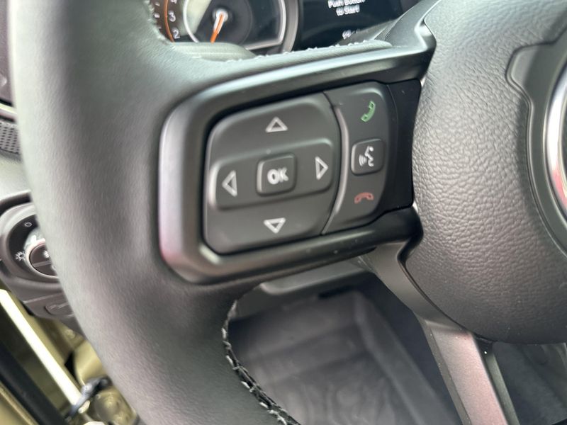 New 2025 Jeep Gladiator Rubicon X 4x4Image 21
