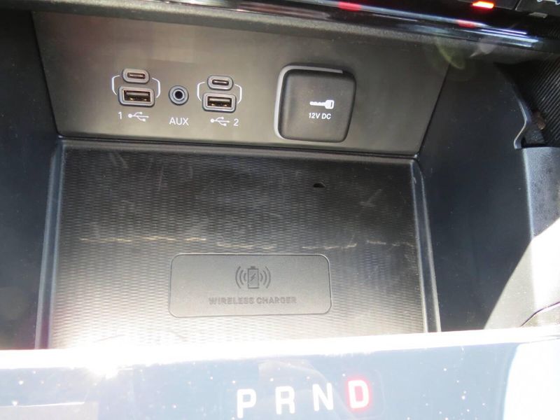 Used 2024 Jeep Grand Cherokee L Limited 4x4 4dr SUVImage 28