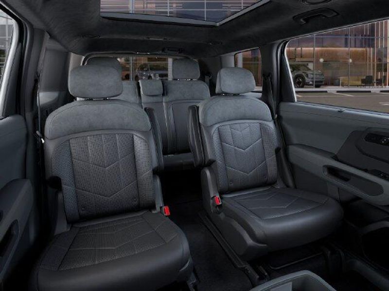 New 2027 Kia Telluride Hybrid X-Line SX PrestigeImage 17