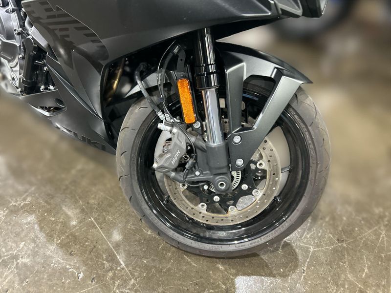 Used 2025 Suzuki GSX-8R Image 22