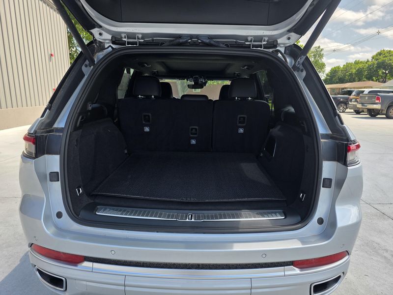 Used 2023 Jeep Grand Cherokee 4xe Summit ReserveImage 8