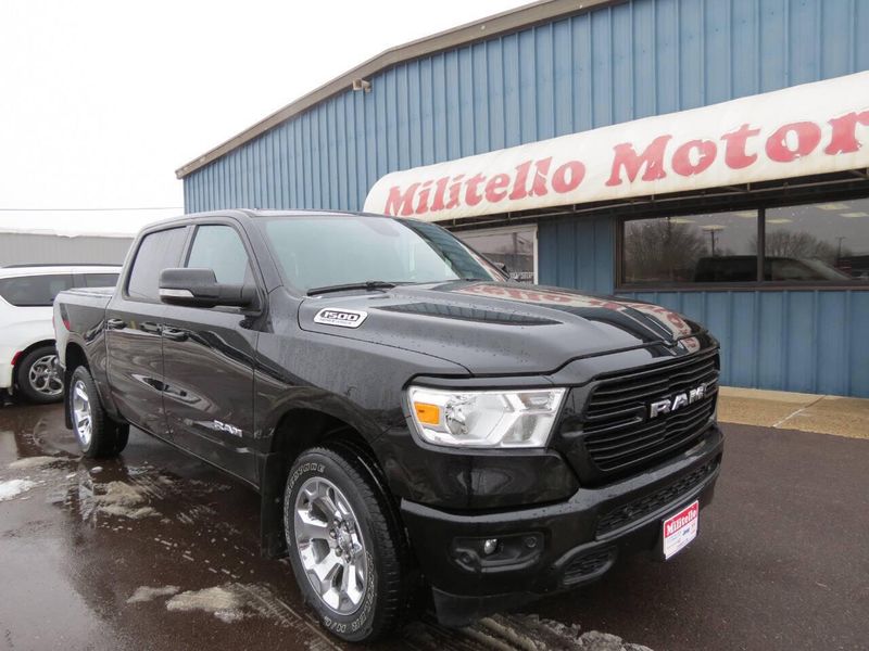 2021 RAM 1500 Big Horn 4x4 4dr Crew Cab 5.6 ft. SB PickupImage 2