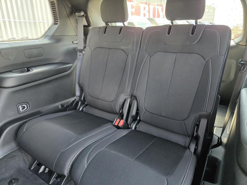 New 2026 Jeep Grand Cherokee L Laredo 4x2