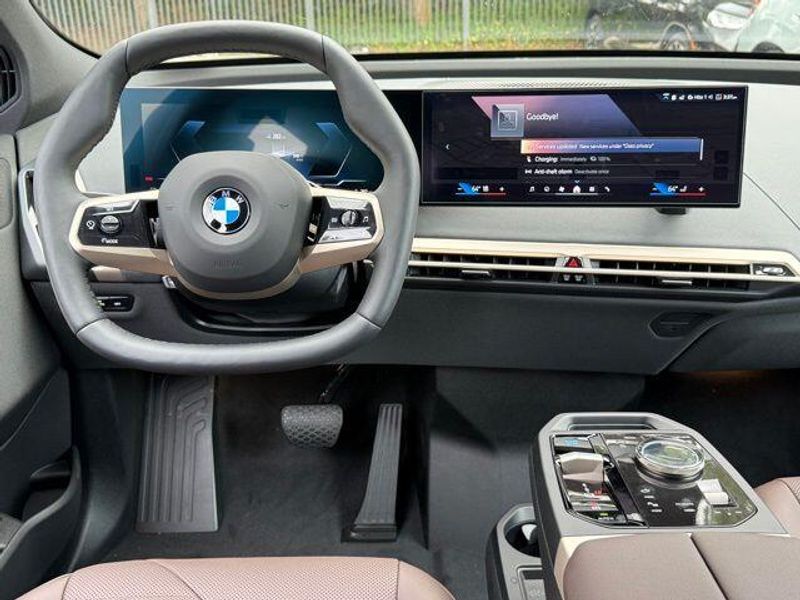 New 2026 BMW iX xDrive45Image 25